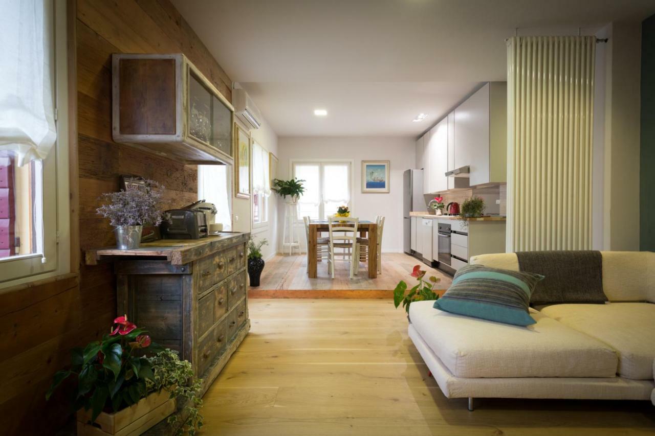 Kia Ora Suite Apartment San Zenone Exteriör bild