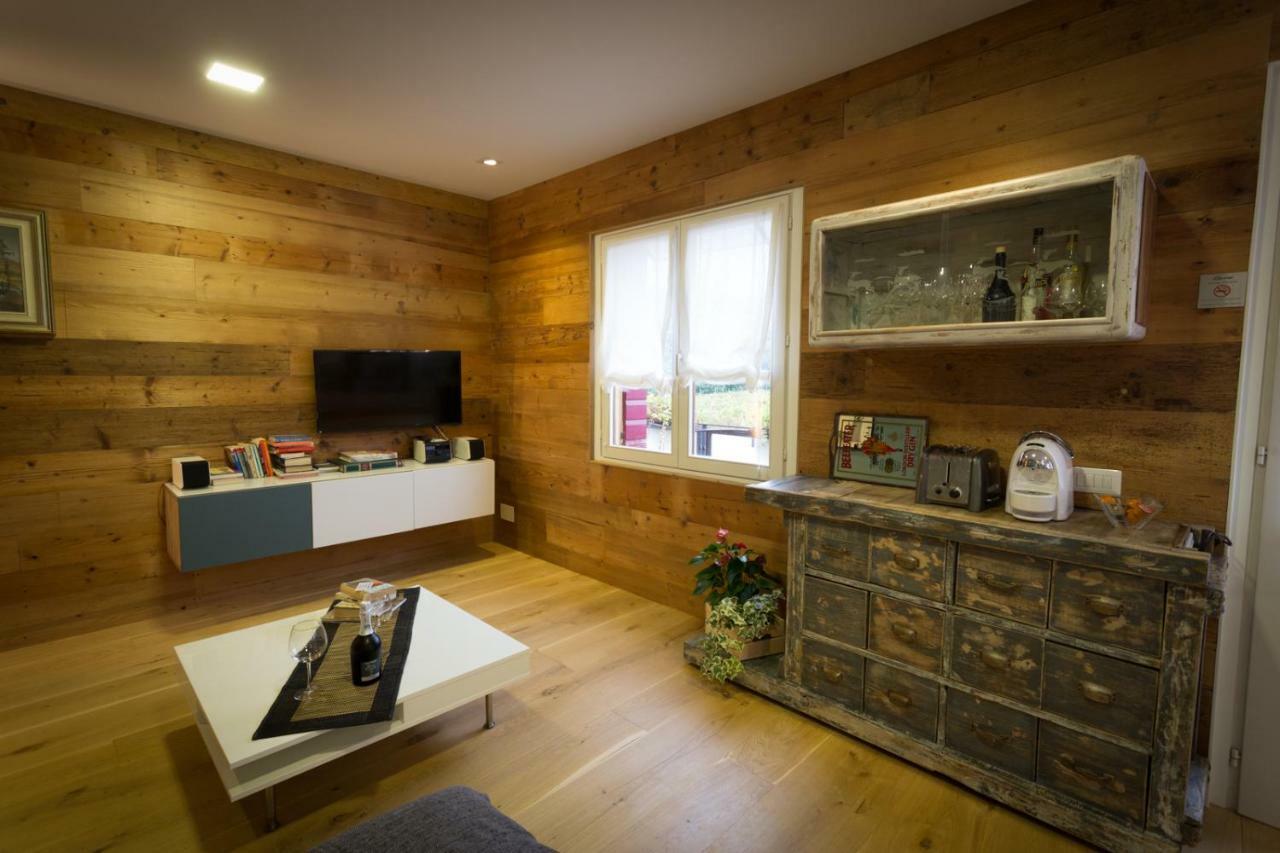 Kia Ora Suite Apartment San Zenone Exteriör bild