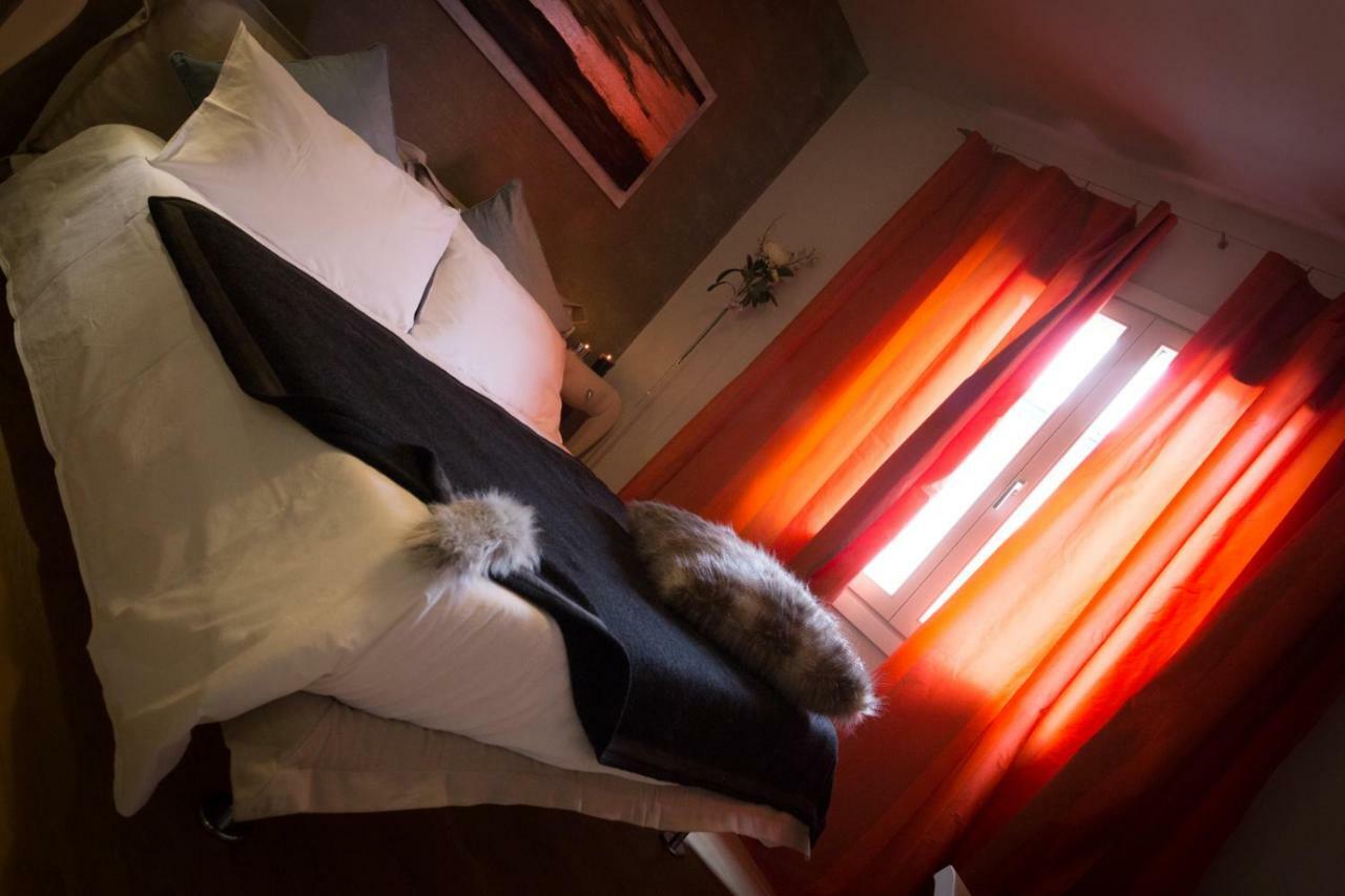 Kia Ora Suite Apartment San Zenone Exteriör bild
