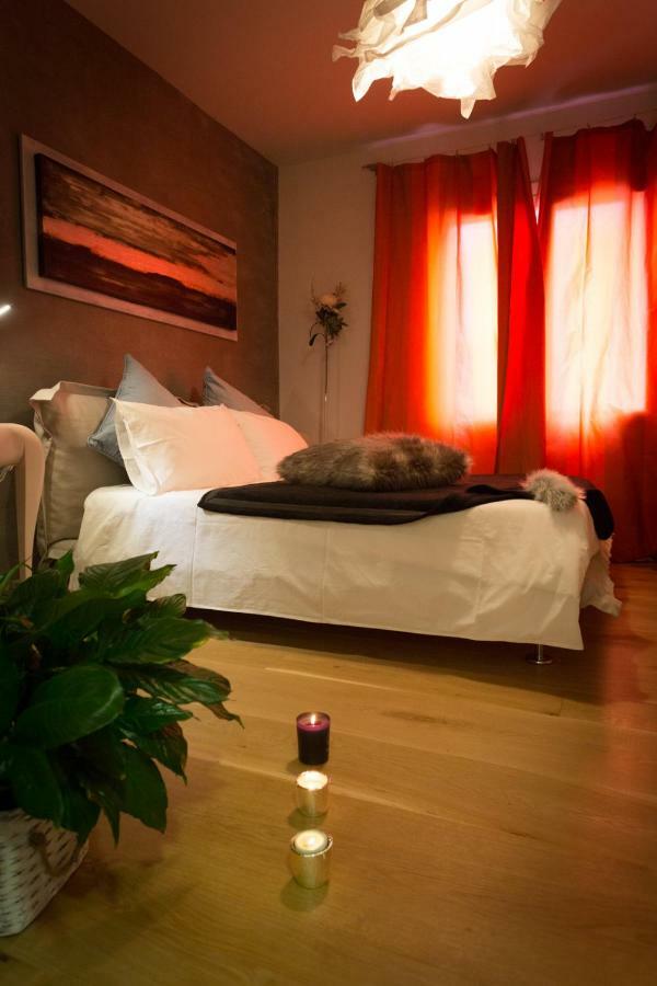 Kia Ora Suite Apartment San Zenone Exteriör bild