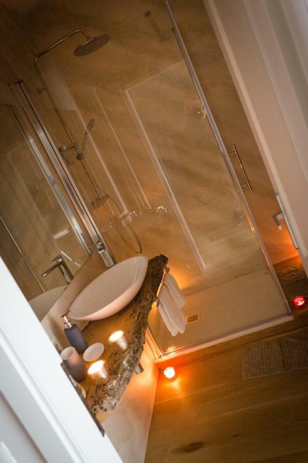 Kia Ora Suite Apartment San Zenone Exteriör bild